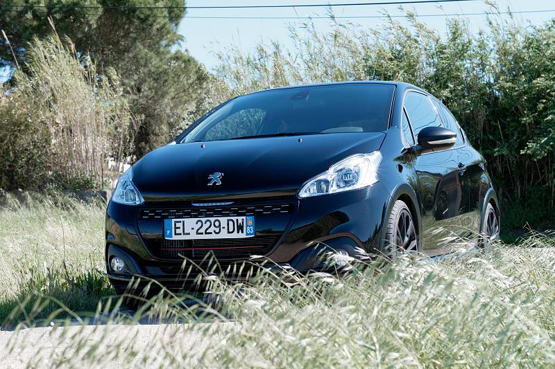 Cliquez sur l'image pour l'afficher en taille normale

Nom : Peugeot208GTI_BPS_01.jpg 
Affichages : 232 
Taille : 100.6 Ko 
ID : 7137